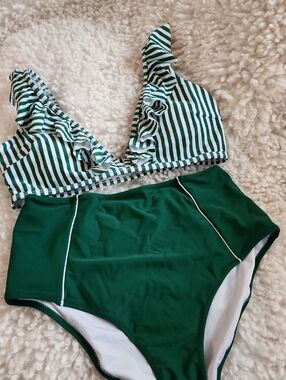 Cupshe Green Striped Ruffle Bikini Set with Solid Emerald Bottom